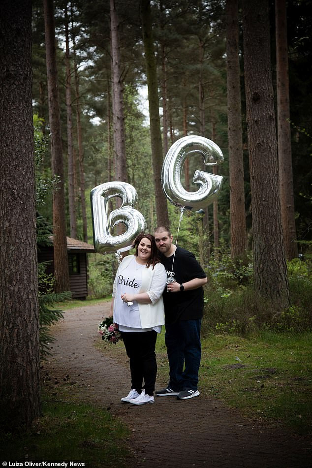 Couple get married in t-shirts, jeans and trainers to prove you don