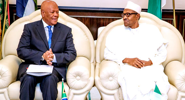 President Cyril Ramaphosa apologizes to Nigeria over xenophobic attacks (video)