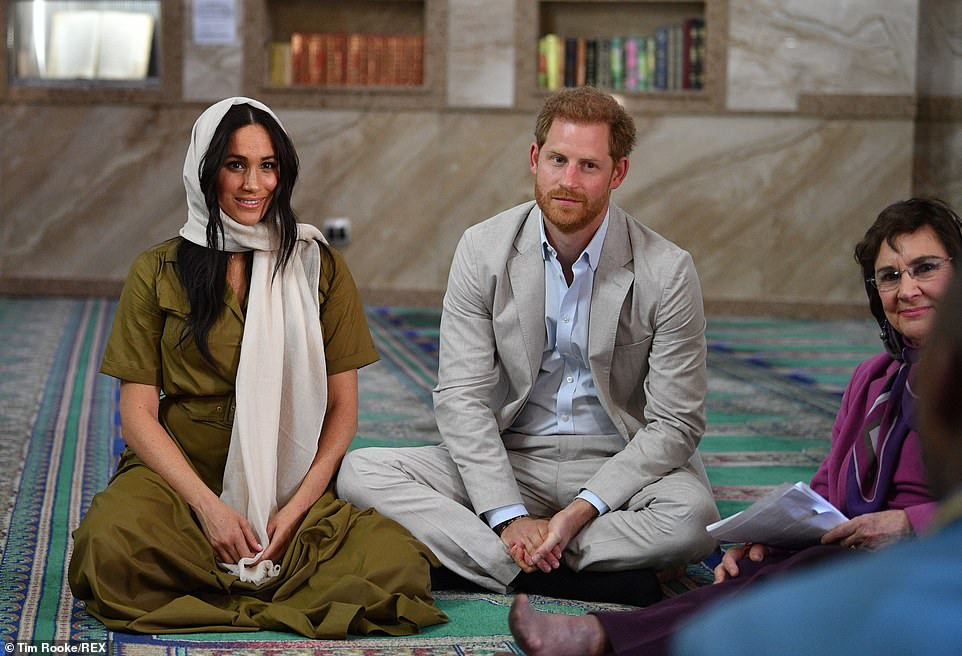 Meghan Markle wears headscarf in public for the first time as she visits Cape Town mosque with Prince Harry (Photos)