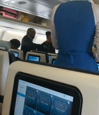 "Do you think I am your mate?" Elderly Nigerian man shouts at US Airline hostess in trending new video