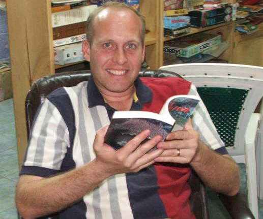Controversial US pastor?deported from Rwanda?as authorities shut down his religious radio station