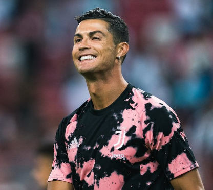 Cristiano Ronaldo makes more money on Instagram than playing for Juventus - New Report