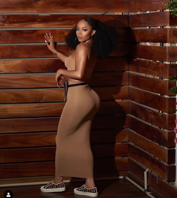 Braless Toke Makinwa flaunts nipples in new sexy photos