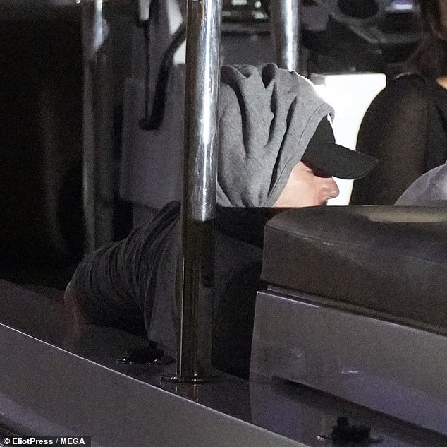 Leonardo DiCaprio and girlfriend Camila Morrone enjoy boat ride together in the Caribbean (Photos)