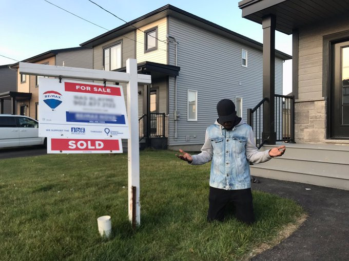 Ex-EFCC Twitter handler, Fshaw buys himself a house after leaving the country