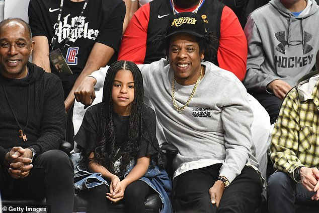 Rapper Jay-Z and daughter Blue Ivy Carter watch basketball game together in Los Angeles (photos)