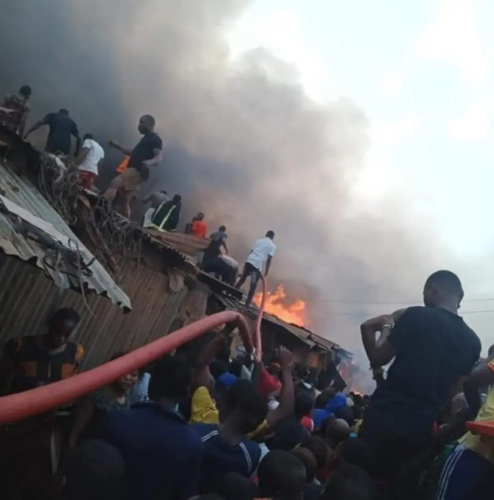 Fire guts Otukpo Main Market in Benue (photos/videos)
