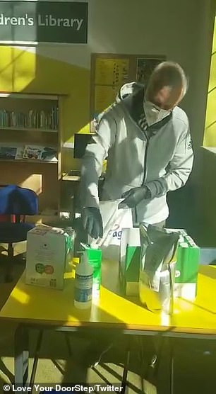 Coronavirus: Jose Mourinho lends a helping hand by delivering essential goods to the elderly in London (photos)