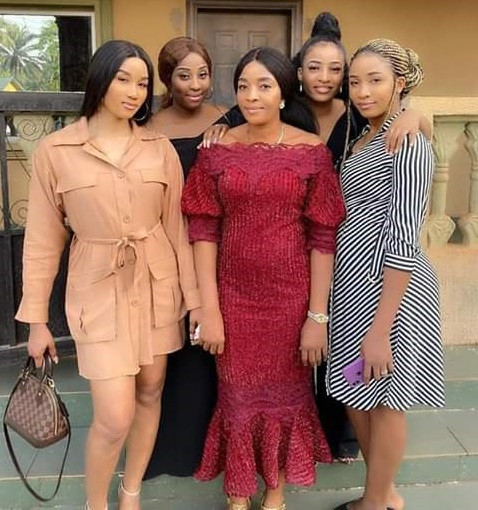  Lovely photo of a Nigerian newscaster and her four daughters who look more like sisters