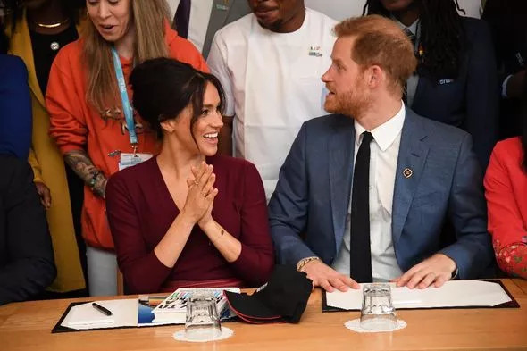  Prince Harry drops royal surname in official documents after relocating to US