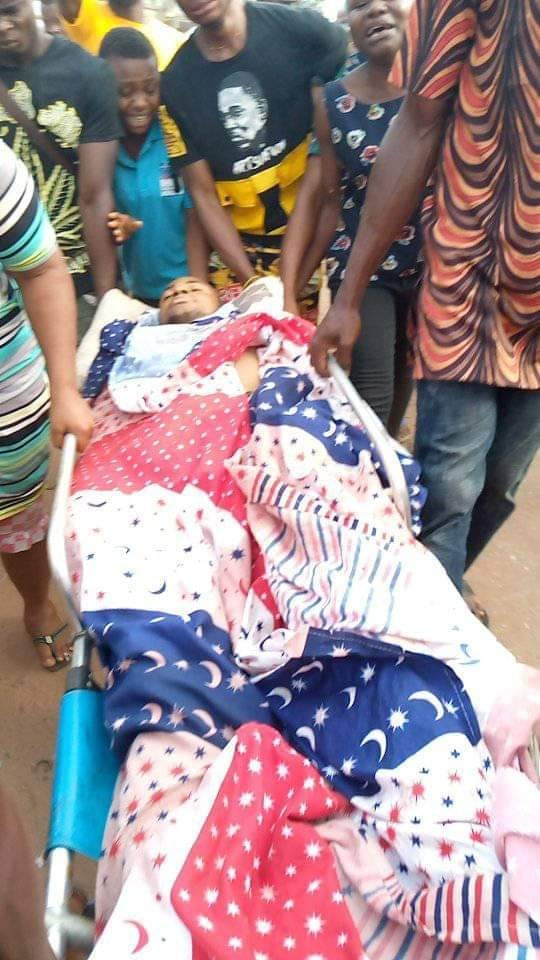 Police station, customary court, DPO residence burnt down by angry youths after a young man was allegedly killed by a policeman in Abia (photos/videos)