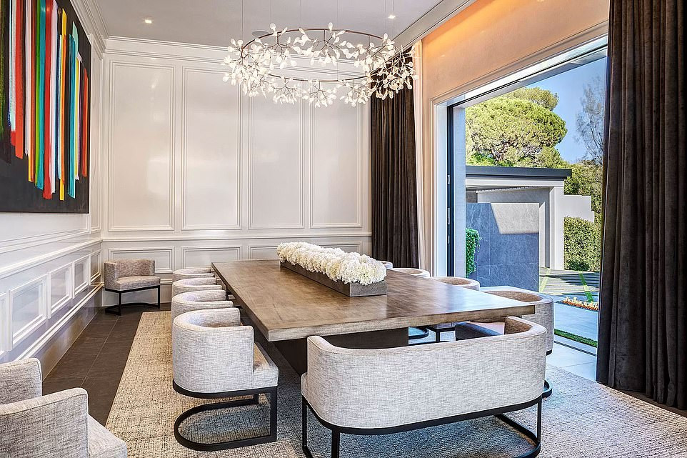 Inside the sprawling mansion 22-year-old billionaire, Kylie Jenner just bought for  million (Photos)