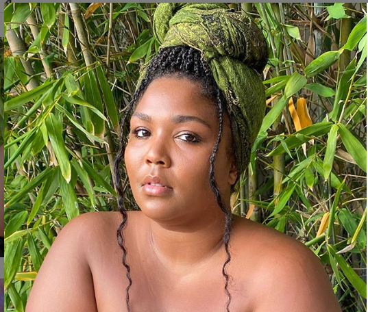 Singer, Lizzo flaunts her boobs to ring in 32nd birthday (photo)