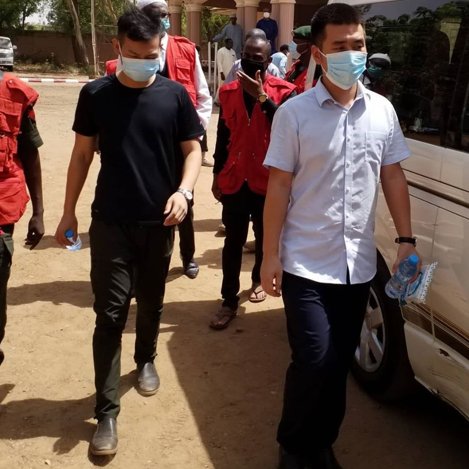 Chinese men who offered EFCC official N100m bribe arraigned in court (photos)
