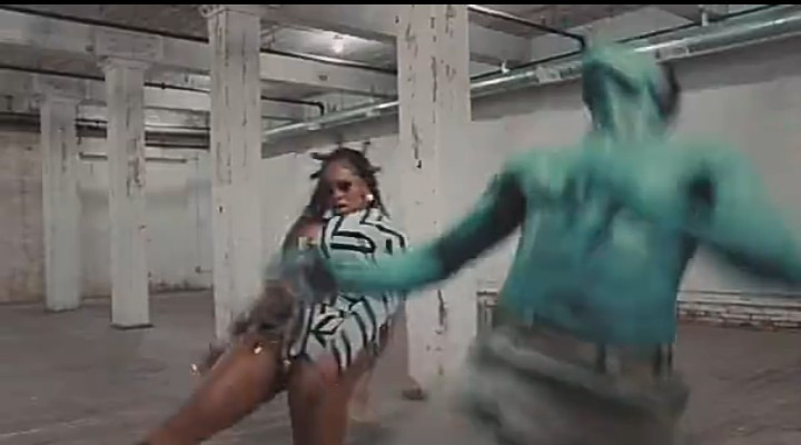 Beyonce does Leg work, Gbese and other Nigerian/African dances in 