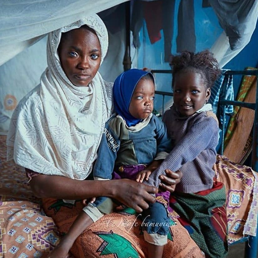 Stunning new photo of Kwara mother and daughters who went viral recently because of their blue eyes