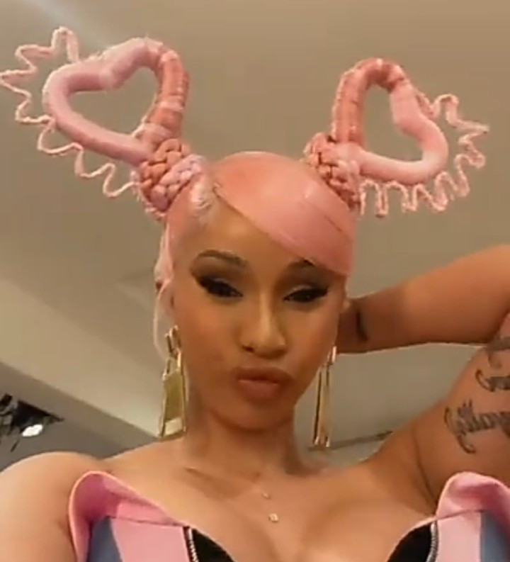 Cardi B flaunts new 