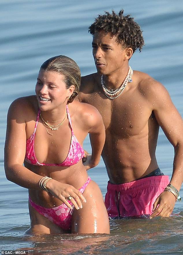 Sofia Richie and Jaden Smith spark dating rumors after being spotted at the beach together (photos)