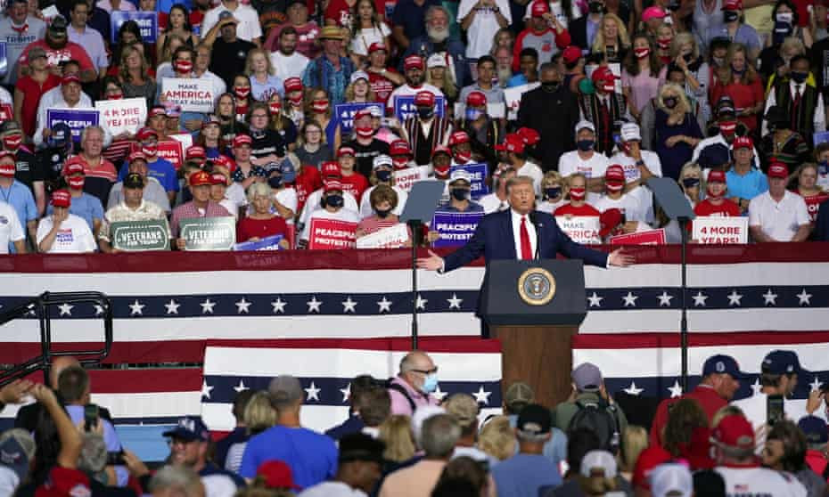 Covid-19: Thousands of Trump fans gather at rally without masks and no social distancing (photos)