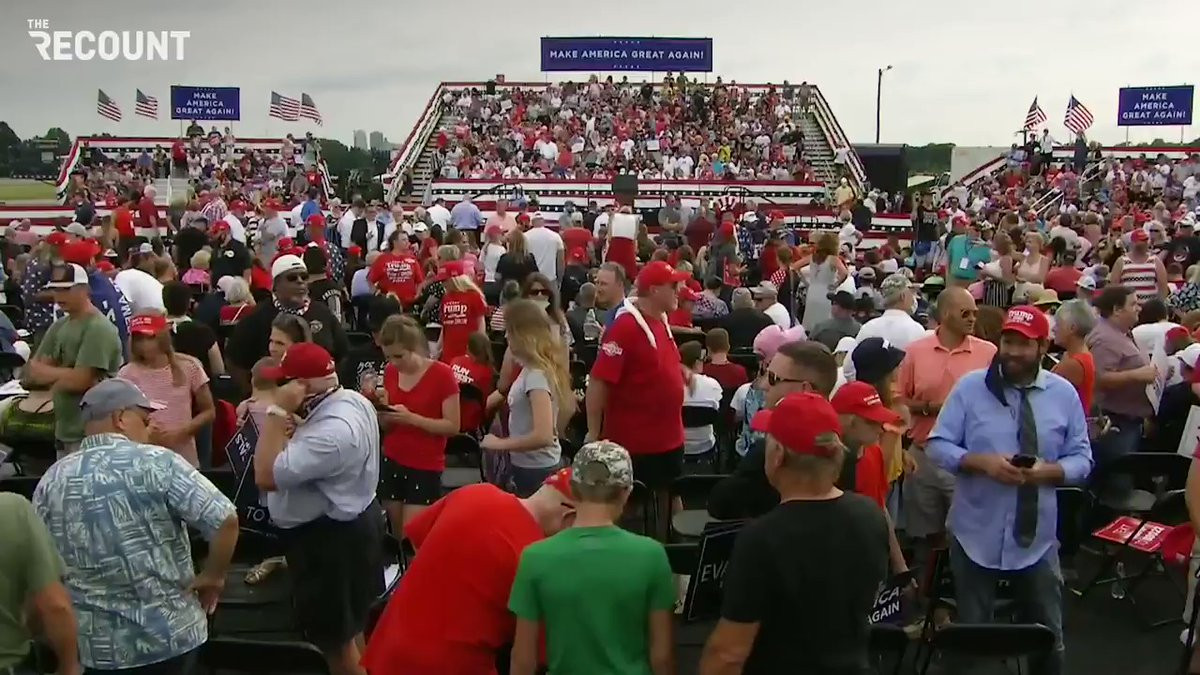 Covid-19: Thousands of Trump fans gather at rally without masks and no social distancing (photos)