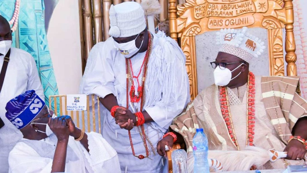 FFK berates Tinubu for failing to stand up to greet Ooni of Ife at a function (video)