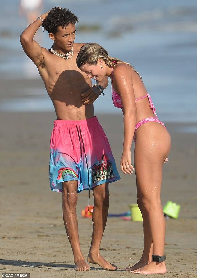 Sofia Richie and Jaden Smith spark dating rumors after being spotted at the beach together (photos)