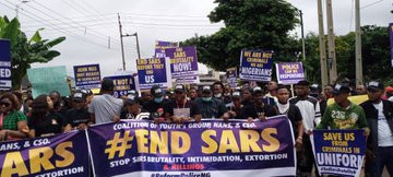 Youths in Edo state stage #EndSARS protest (photos)
