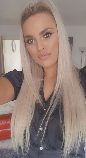Former drug addict shares incredible before and after photos after she changed her lifestyle