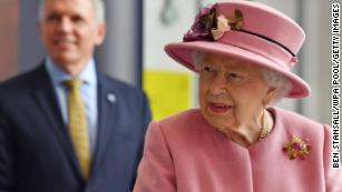 94 year old Queen Elizabeth carries out first royal engagement in months without wearing a mask (photos)