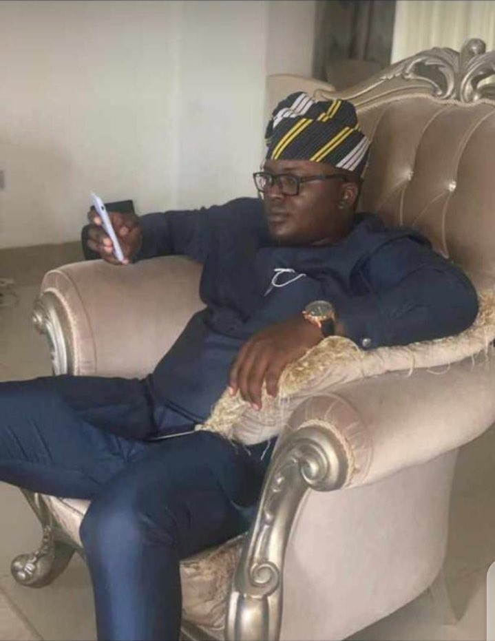 Twitter users mourn Nigerian man, Anthony Unuode, who died after he was allegedly stabbed by thugs during #EndSARS protest in Abuja