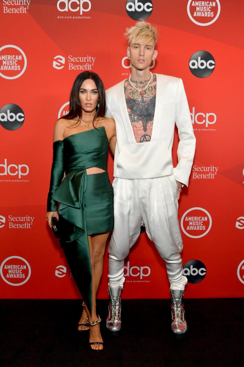 See how celebrities turned up for the 2020 American Music Awards (photos)