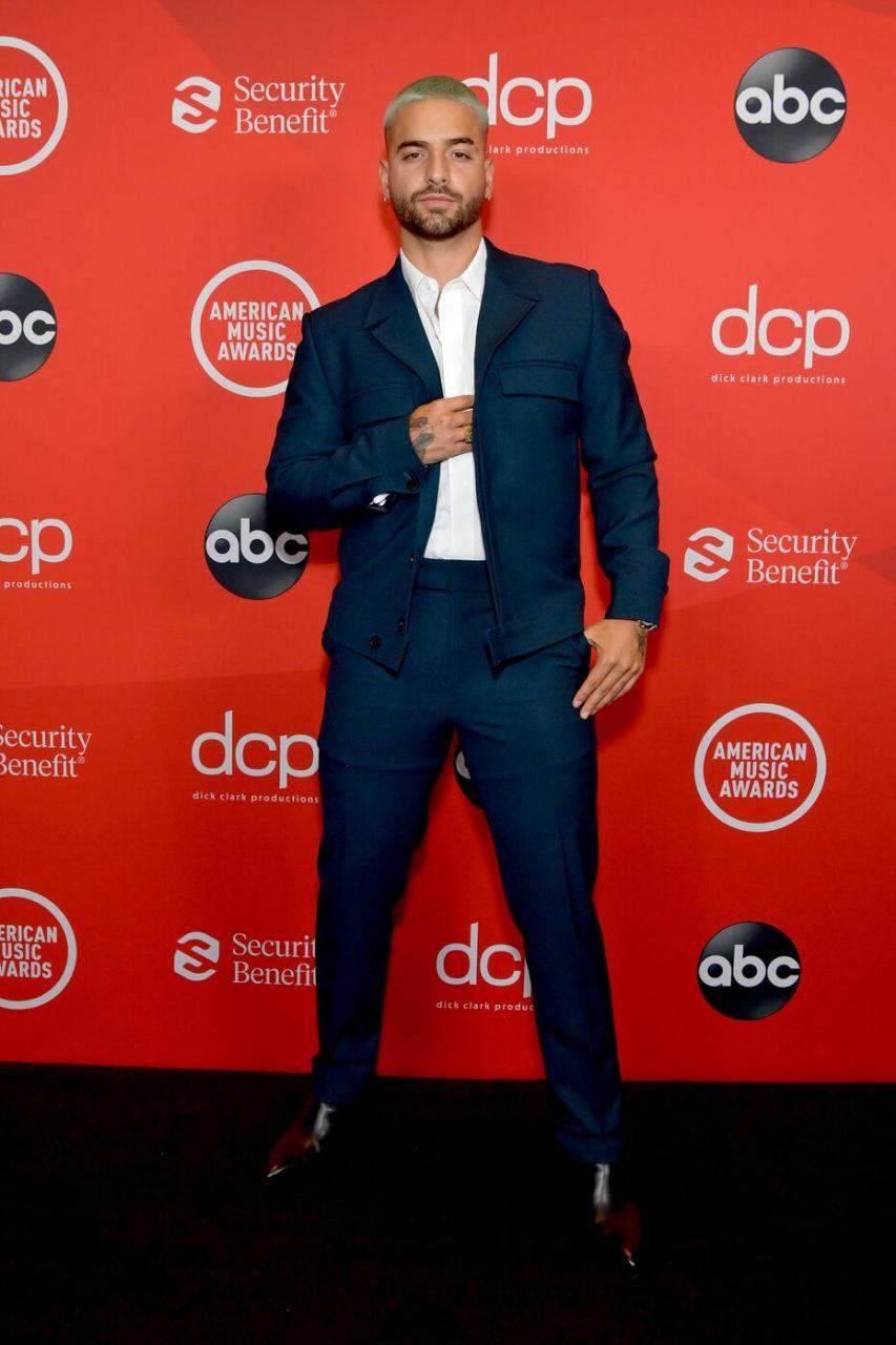 See how celebrities turned up for the 2020 American Music Awards (photos)