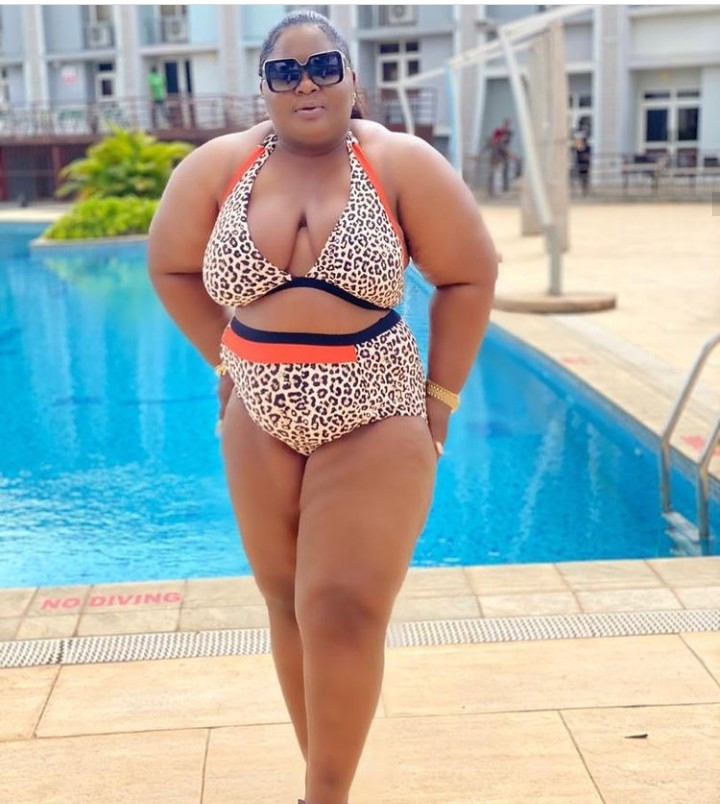 Actress Eniola Badmus slams troll who tried to body shame her over her bikini photo