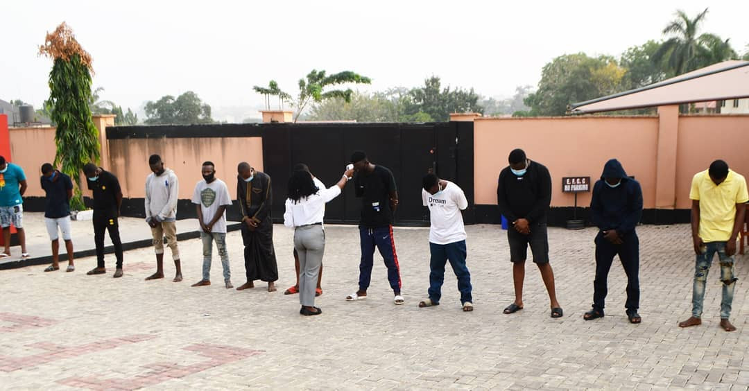 EFCC arrests 13-suspected Internet fraudsters in Ibadan (Photos)