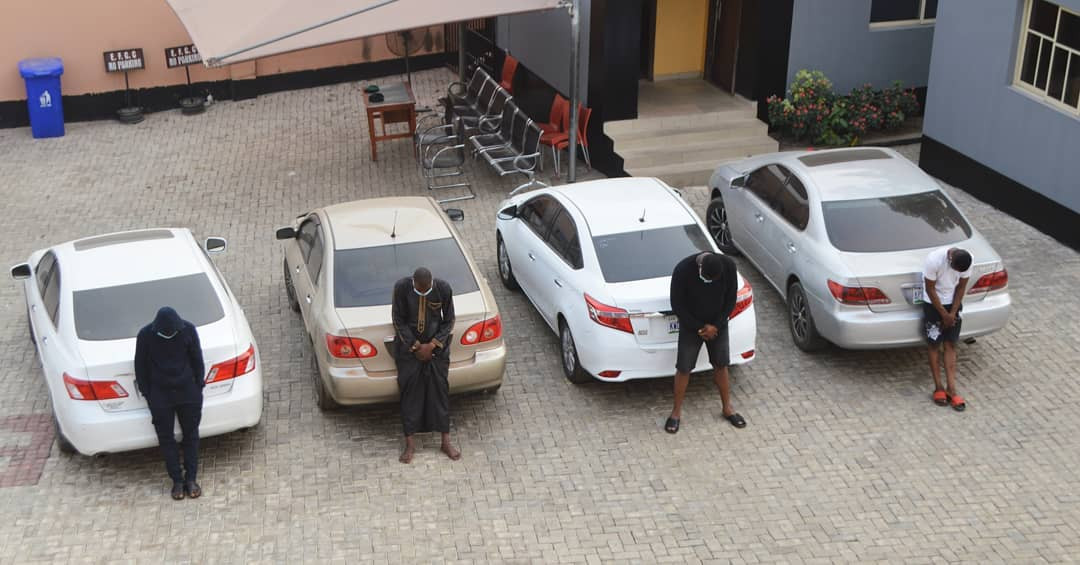 EFCC arrests 13-suspected Internet fraudsters in Ibadan (Photos)