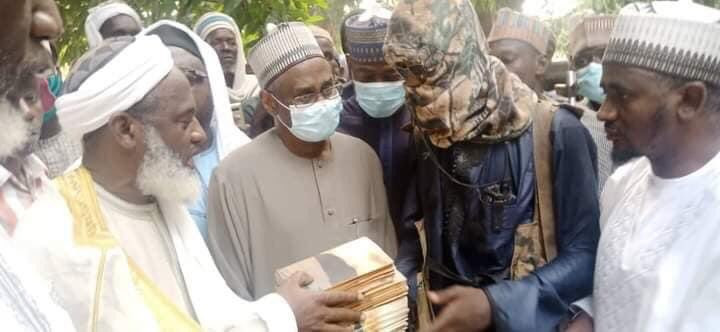 Sheikh Gumi meets bandits who kidnapped 27 Kagara students and shot one dead (Photos/Video)