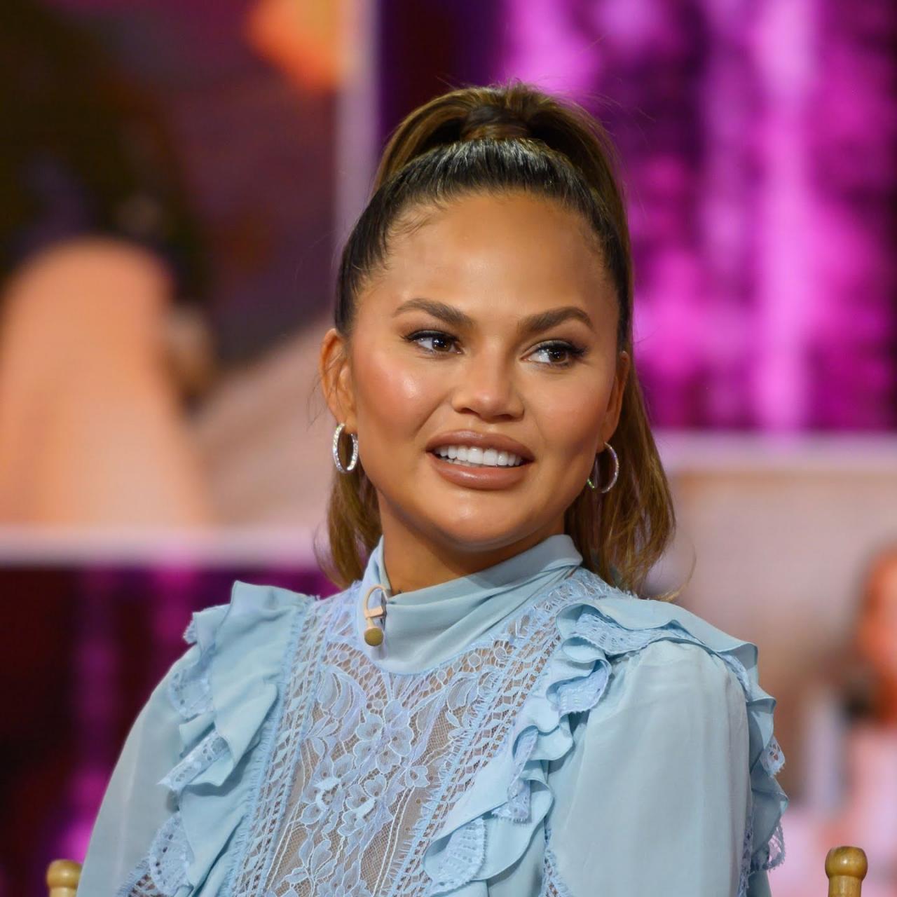 Chrissy Teigen deactivates her Twitter account over