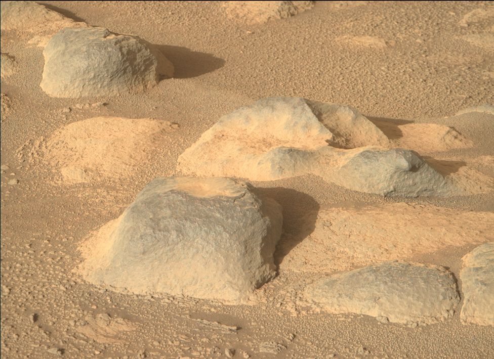 Rocks photographed by Nasa's Mars Perseverance rover's right Mastcam-Z camera, on 13 May 2021