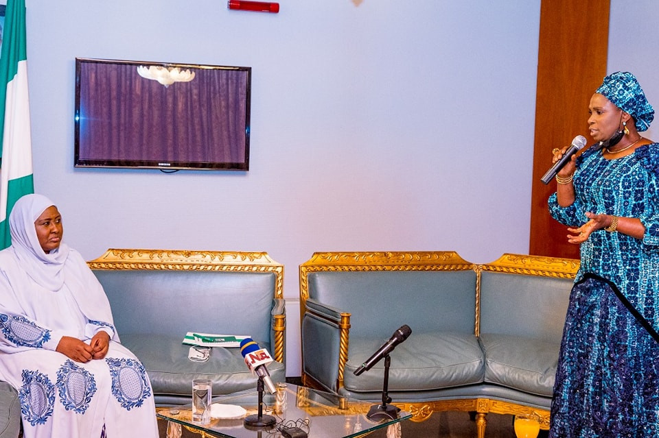 Aisha Buhari receives courtesy visit from wives of Service chiefs (photos)