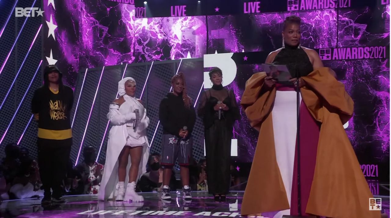 Queen Latifah gets emotional while accepting Lifetime Achievement Award at 2021 BET Awards (videos)