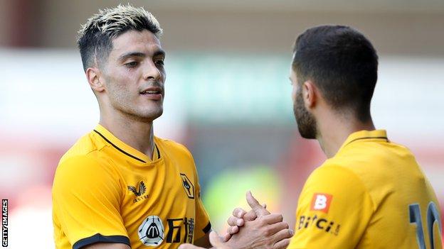 Jimenez was replaced by Patrick Cutrone after 30 minutes