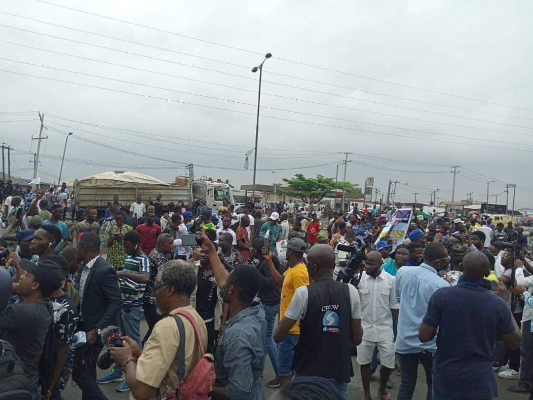 Police arrest and teargas Yoruba Nation protesters in Lagos (photos)