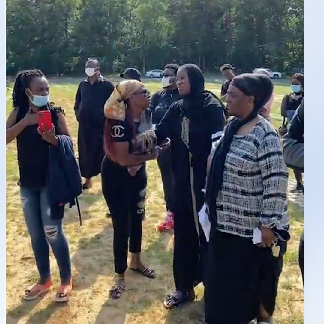Photos and Videos from the funeral of singer Sound Sultan; his heartbroken wife Farida Fasasi breaks down 