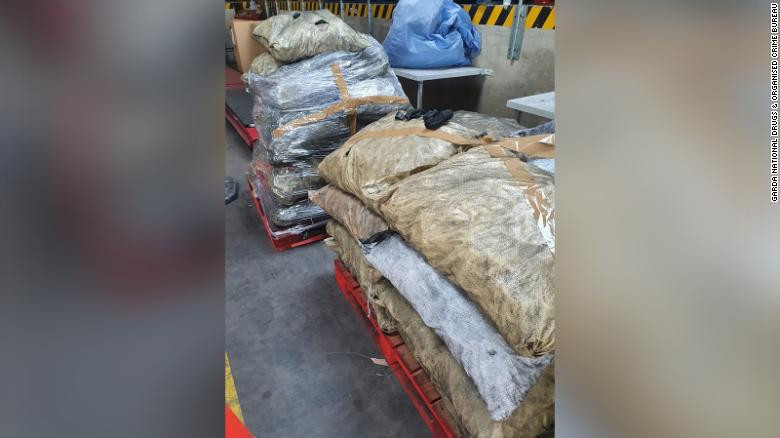  Cocaine disguised as charcoal worth up to  million seized by police (photos)