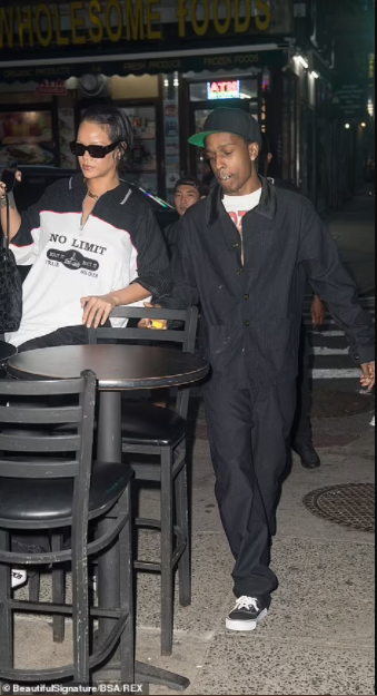 Rihanna and boyfriend A$AP Rocky get cuddly while on a romantic date in New York City (photos)