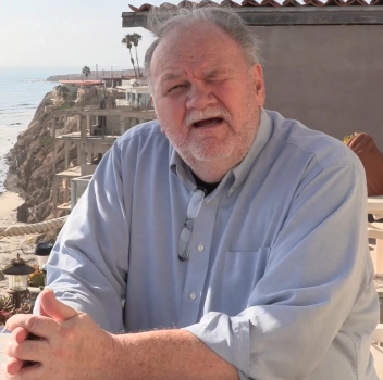 Thomas Markle promises to take Meghan Markle to court so he can meet his grandkids (video)