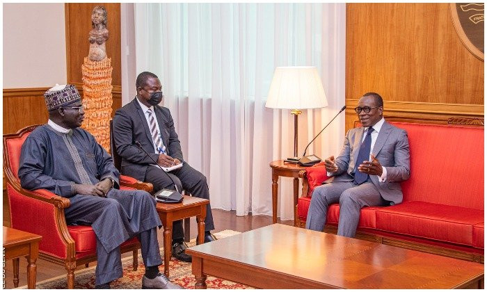 Buratai meets President of Benin Republic 