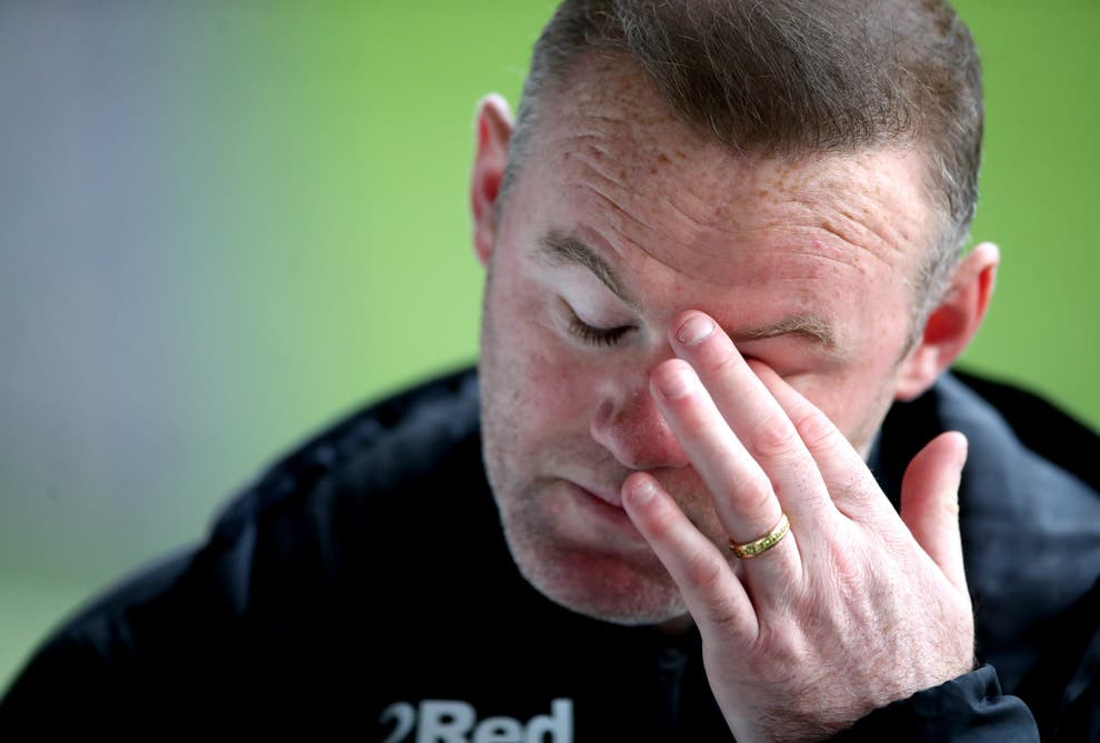 Wayne Rooney apologises to his family after leaked hotel images with women emerged online?