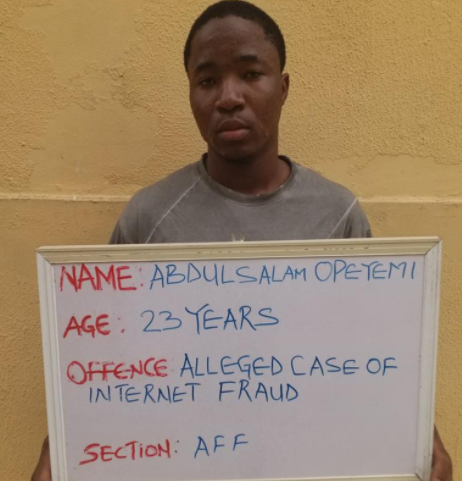 Undergraduate bags one year in prison for impersonating US military officer