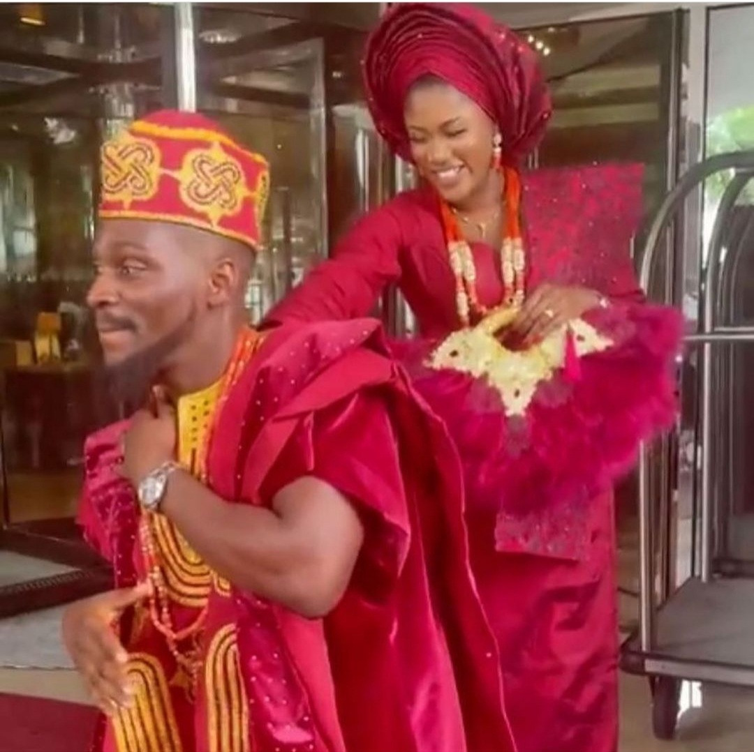 Tobi Bakre and Anu Oladosu have their engagement ceremony (photos/video)